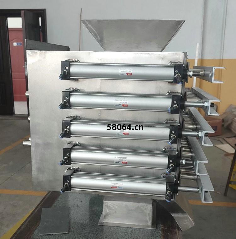 磁棒氣動式自(zi)卸(xie)除鐵(tie)器(qi)展(zhan)示